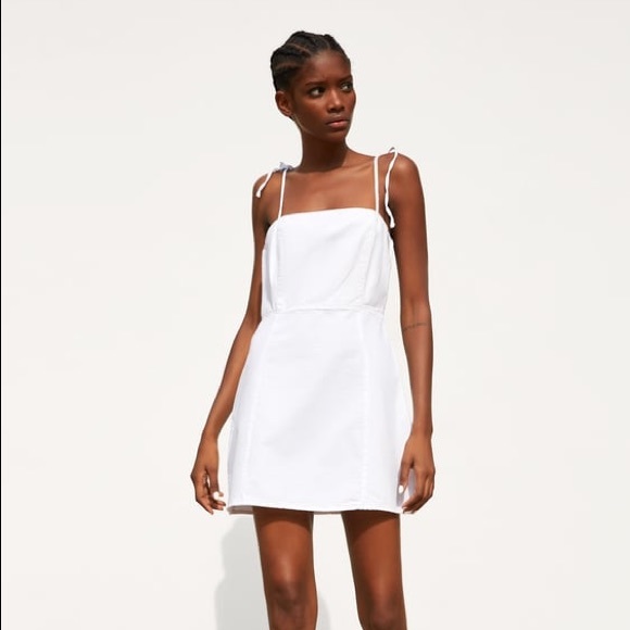Zara Dresses & Skirts - • SOLD • 2/$18 ⭕️ Zara White Dress